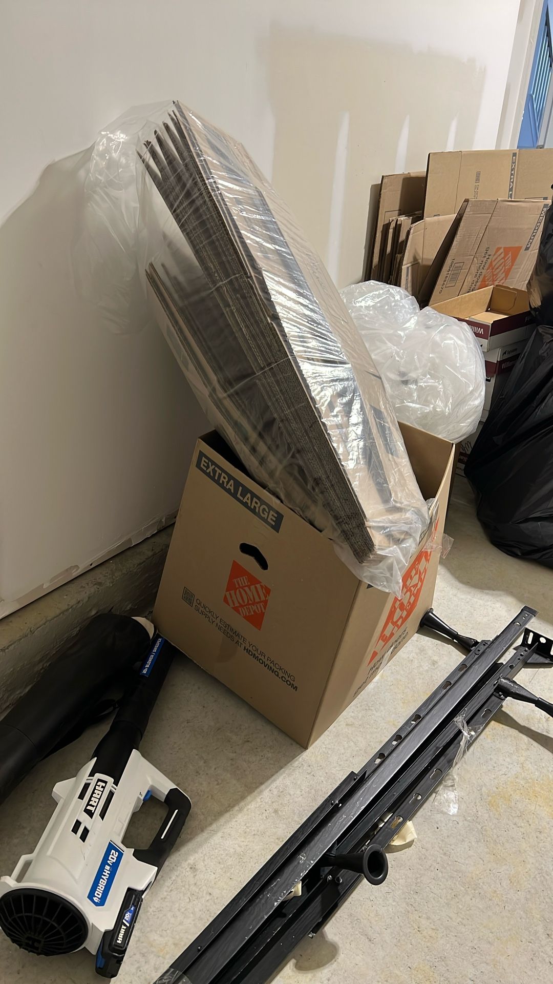 Free Moving Boxes & packing