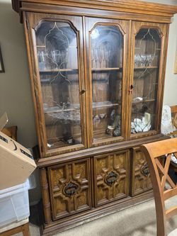 China Cabinet Solid Wood