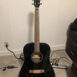 Beautiful Black Fender Acoustic - Mint 