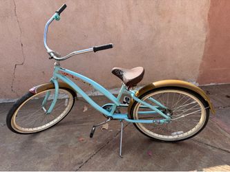 Nirve Lahaina beach cruiser woman’s bicycle