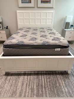 Queen bed