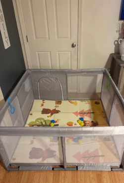 Baby playpen