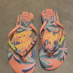 Beautiful Havaianas Slides 
