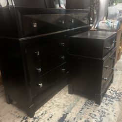 3pc Bedroom furniture ( Fayetteville Ga 