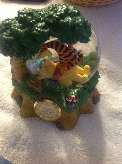 Disney pooh and tiger clock globe