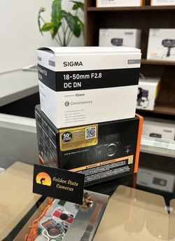 Brand New Sony a6400 Mirrorless Camera with Sigma 18-50mm f/2.8 Lens (NEW, 1 year warranty)
