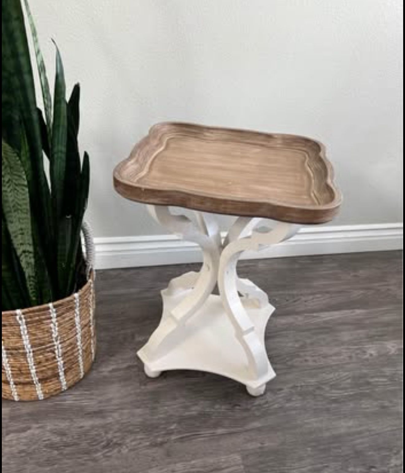 COZAYH Rustic Farmhouse Cottagecore Accent End Table, Natural Tray Top Side Table Nightstand for Fam