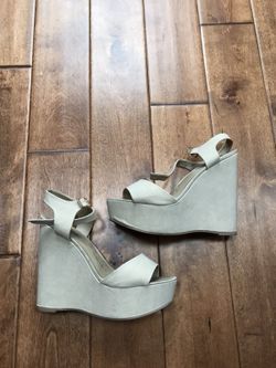 Steve Madden Wedges size 11