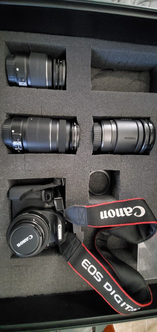 Canon T4i with 4 lenses