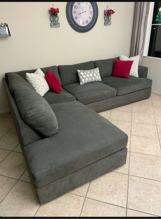 High Quality And Comfortable Sectional Couch From Jerome's