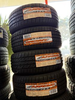 🌀🔱 215 45 R 17 vendo llantas nuevas marca arroyo