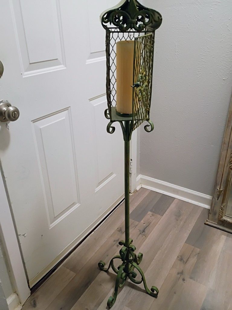 Metal Candle Holder!!