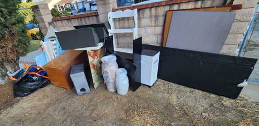FREE!! FURNITURE IN VAN NUYS!! FREE!!