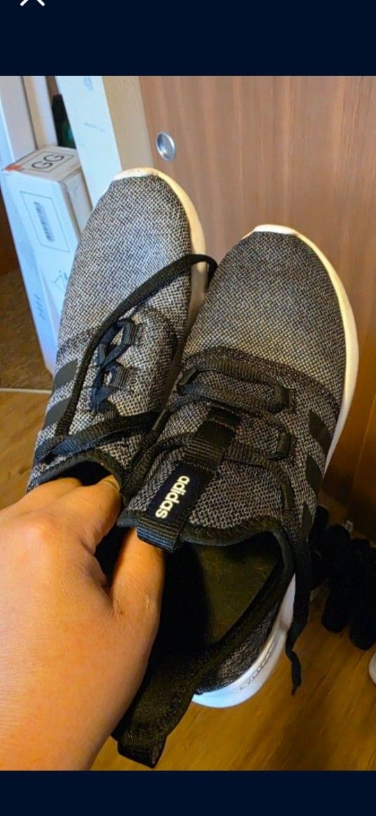 Size 8  1/2 Women's Adidas Shoes Gently Used