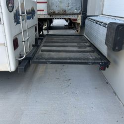 Custom 5th Wheel Back Rack