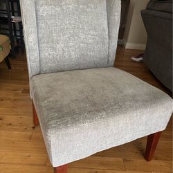 Accent Chair – Modern Gray Upholstered