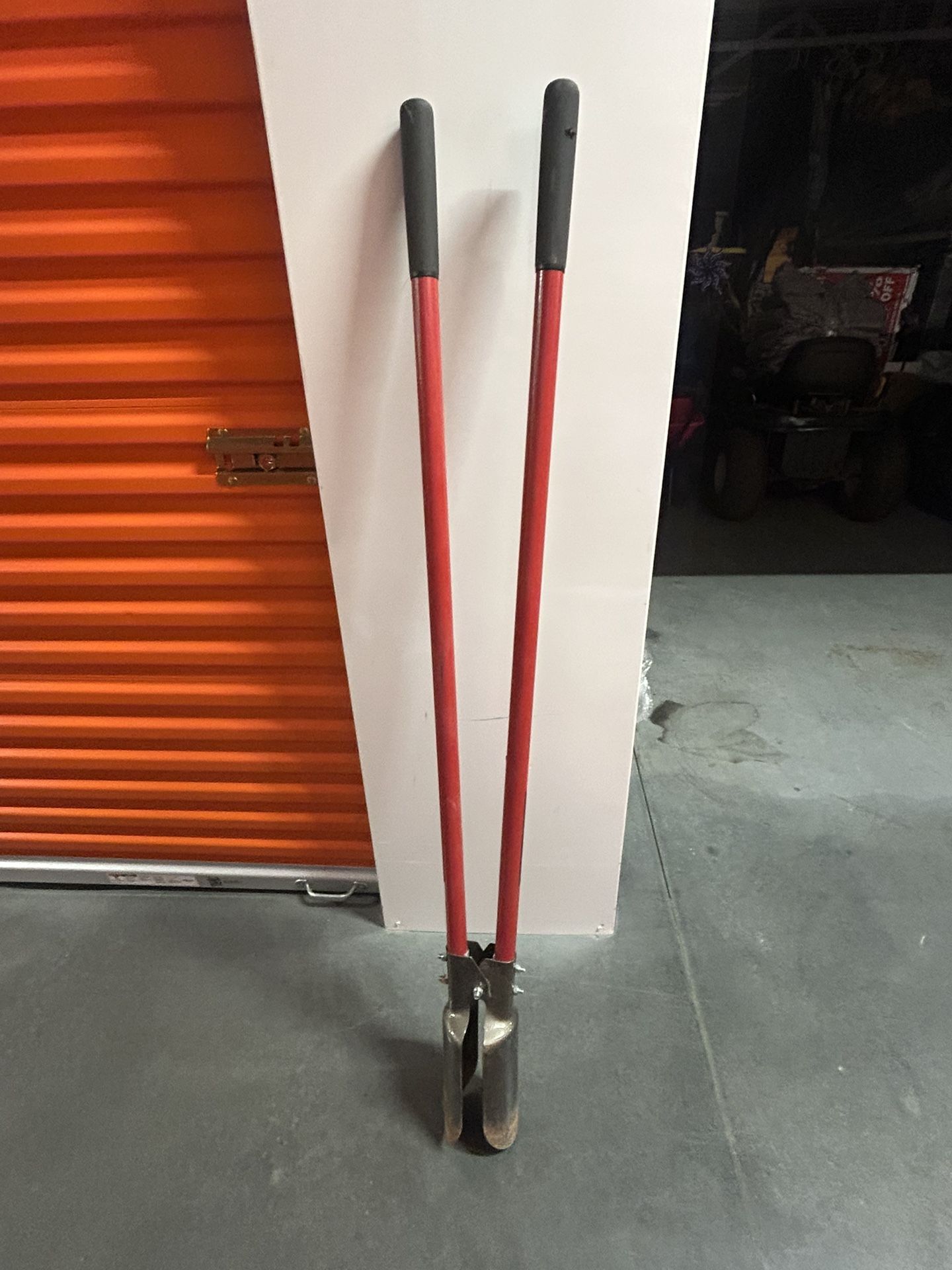 TRU TOUGH POST HOLE DIGGER