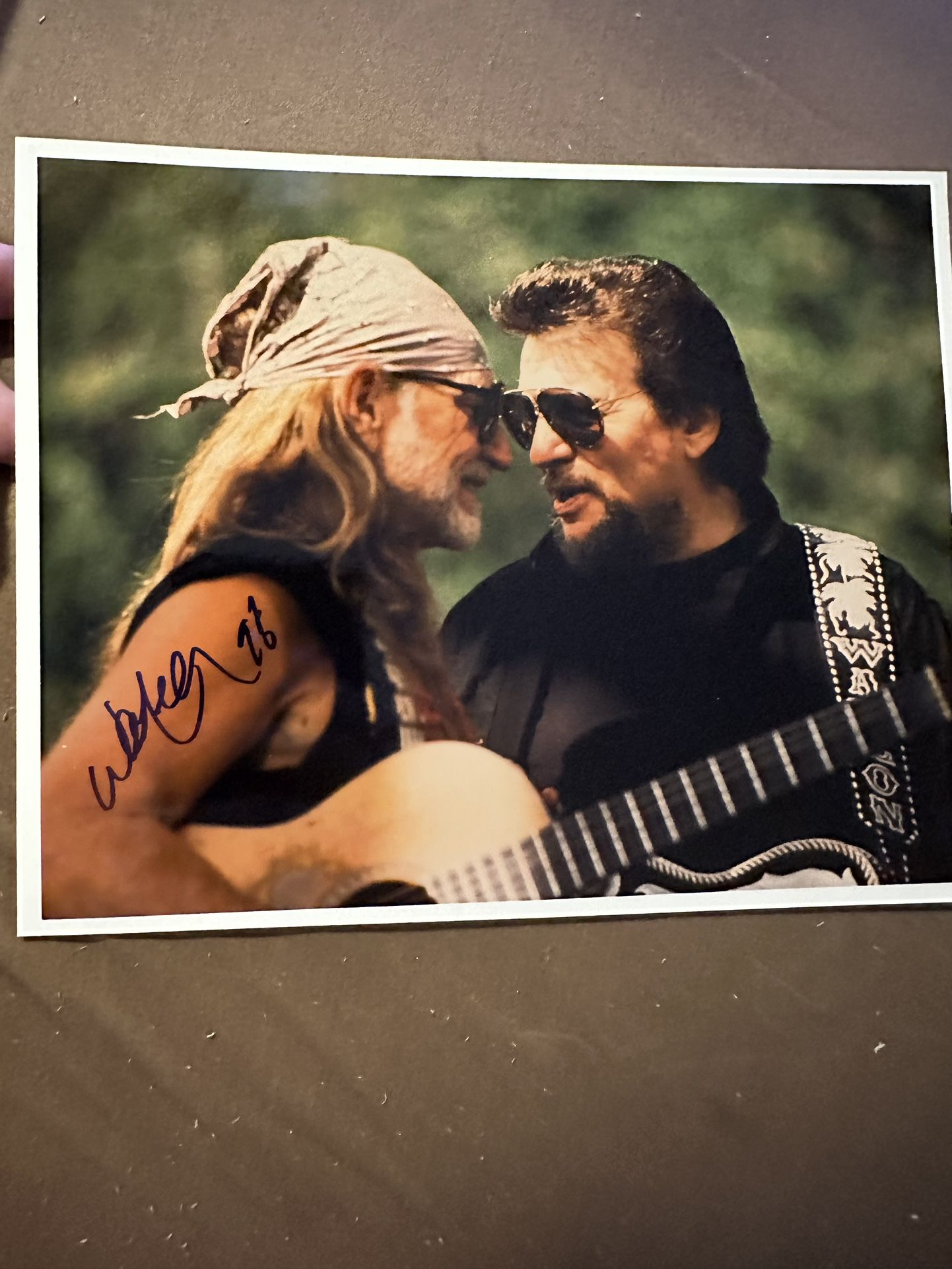 Willie Nelson 8x10 met at dury man he was amazing spent time with everyone waiting 4 him after show