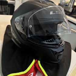 LS2 Assault Helmet (Extra Small)