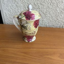 Mayfair England Bone China Cup