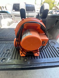 BLOWER FOR SMALLER BOUNCE HOUSE