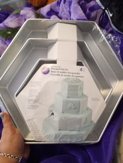 New Four-piece Wilton Cake Pan Set Hexagon Baking Pan Set Bake Your Own Wedding Birthday Cake Save A Lot Of Money Three Tier Three Level Pan Set