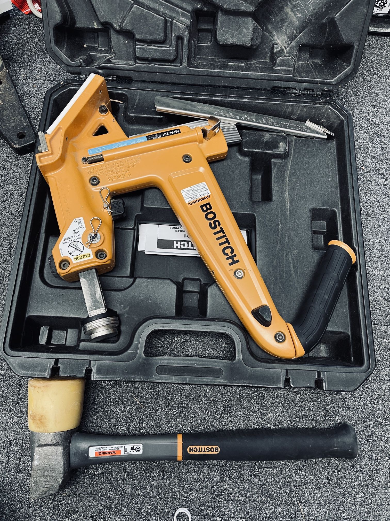 Bostitch MFN201 Manual Flooring Nailer for Sale in Oakbrook Terrace