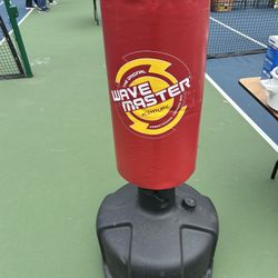 Wave master Punching Bag, Adjustable Height, Like New & Fun