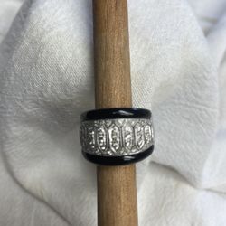 18Kt White Gold & Diamond Ring