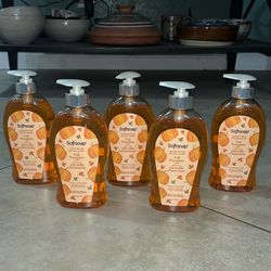 Softsoap Fall Pumpkin Scent Hand Soap, 11.25oz
