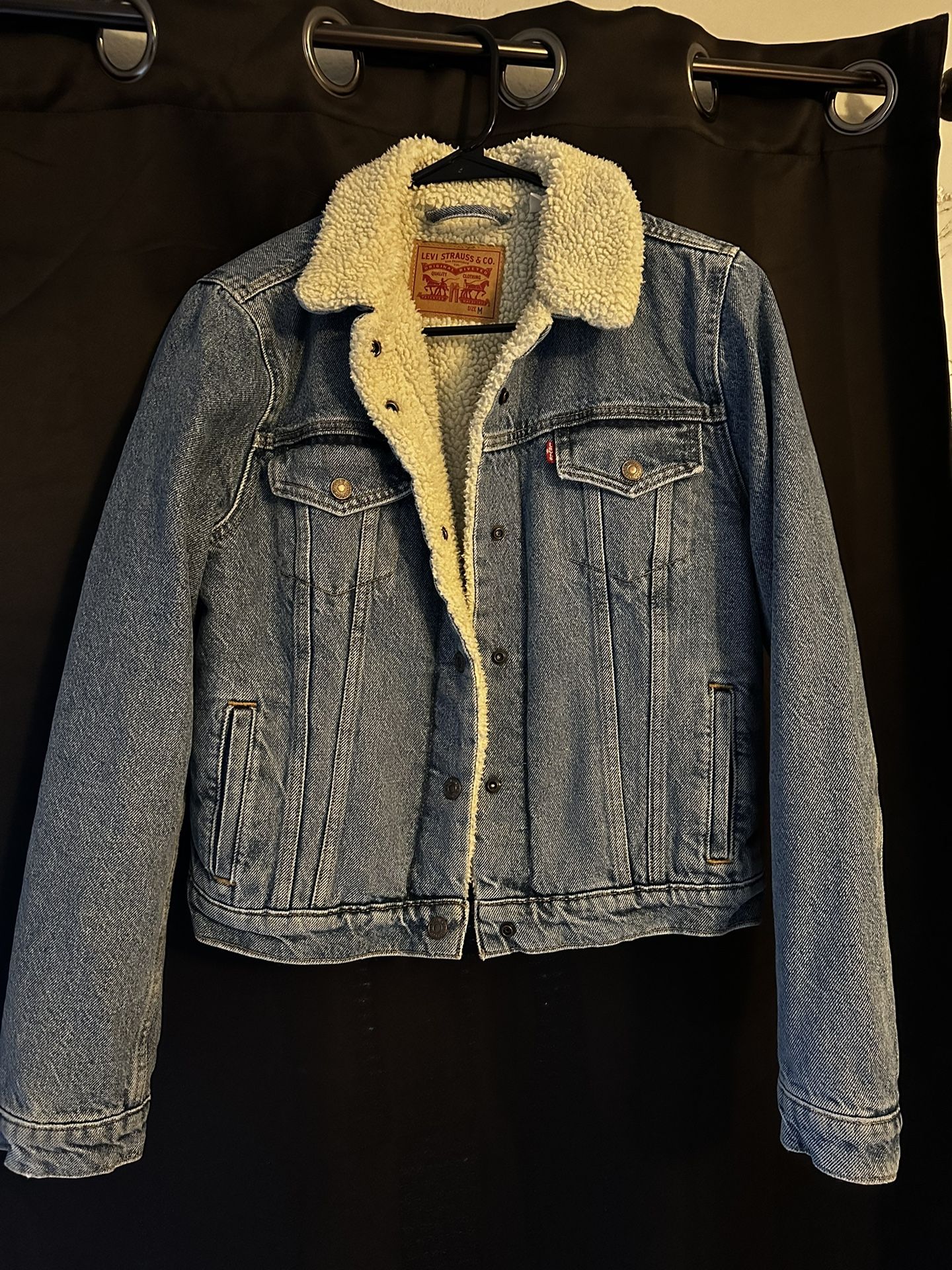 3 Different Levi Jackets Woman 