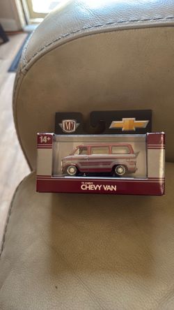 Hot Wheels & M2 machines 75 Chevy van