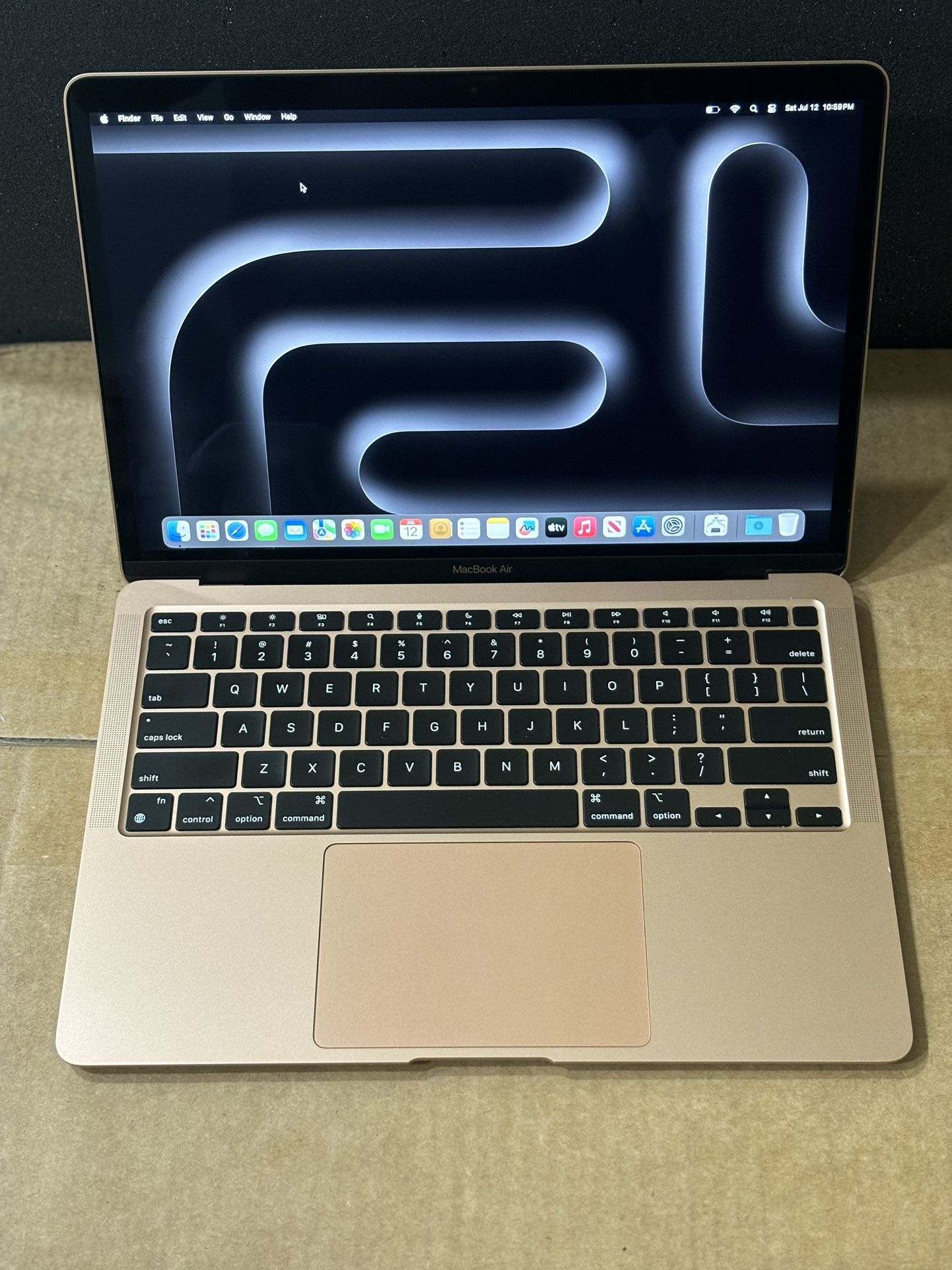 MacBook Air 13 M1 512 gb 8gb gold