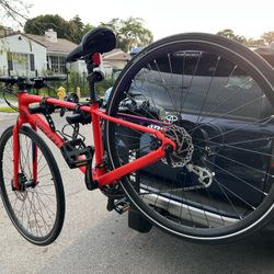 Specialized Sirrus with Shimano  Size XS