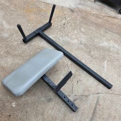 Preacher curl and dip attachment