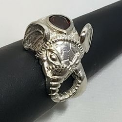Size 9 Mozambique Garnet 1.25 ctw Elephant Head Ring in Platinum over Copper
