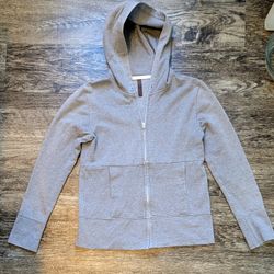 Luca Gray Zip-Up Hoodie | Hooded Sweatshirt | XS
Description
Soft and cozy gray zip-up sweatshirt by Luca with a hood and full zip closure. 