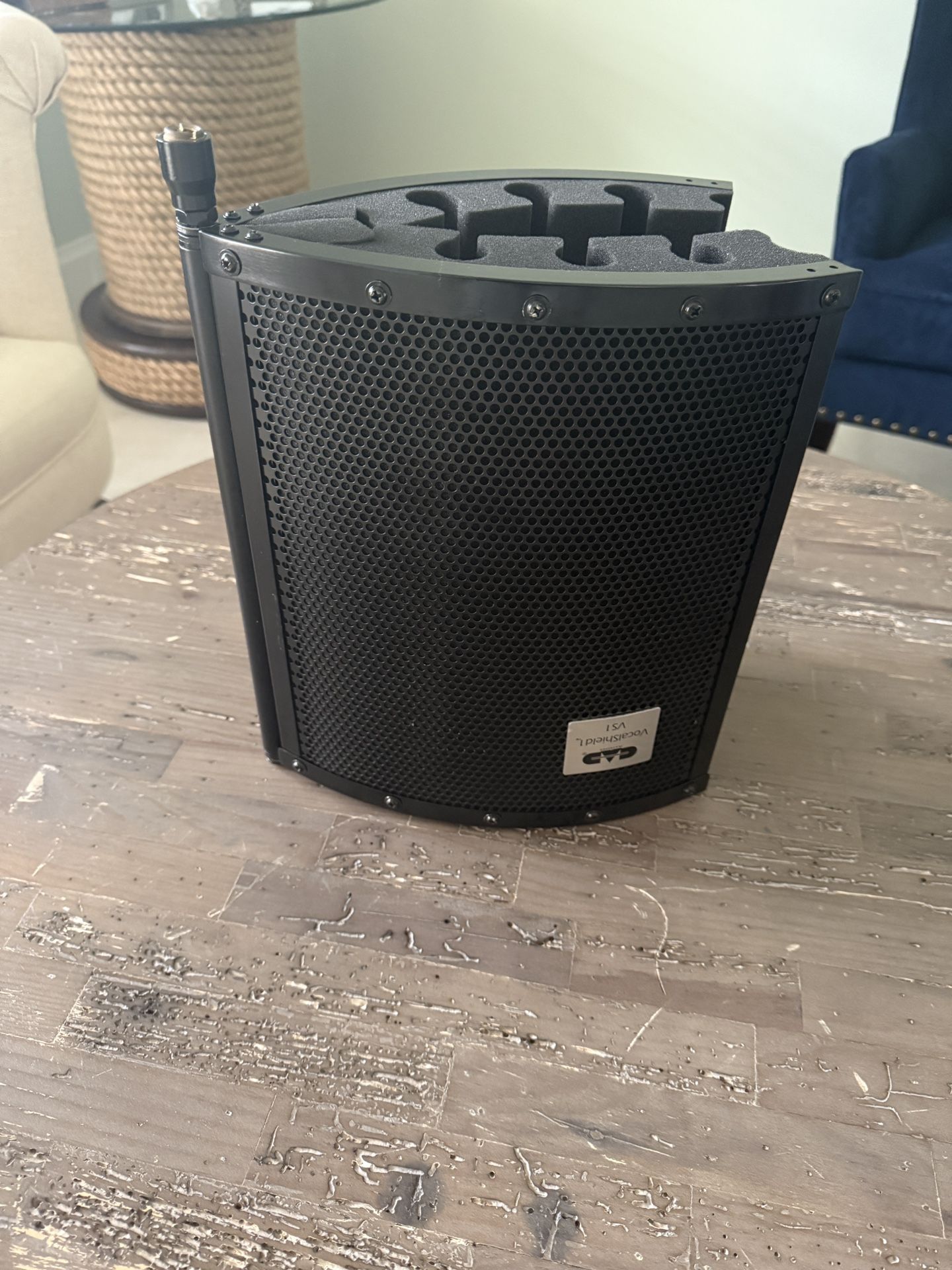 CAD Vocal Shield VS1 - Foldable Acoustic shield & Stand