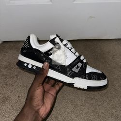 Louis Vuitton Trainer White/Grey Gray Used