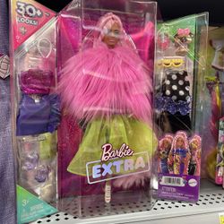 Barbie Extra Fashion Doll with Mix-and-Match Clothes and Accessories for 30+ Looks