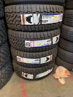 Falken AT4 285/70/17 Tires