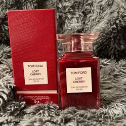 TOM FORD (Lost cherry)