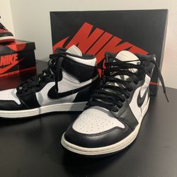 2014 Black/white OG Jordan 1s
