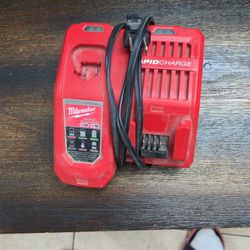 Milwaukee M18 Rapid Charger