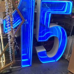 Marque 15 (Can Change Color)