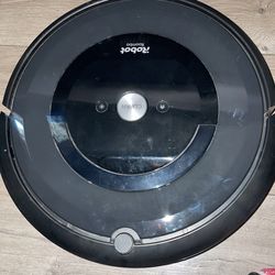 Roomba Vaccum
