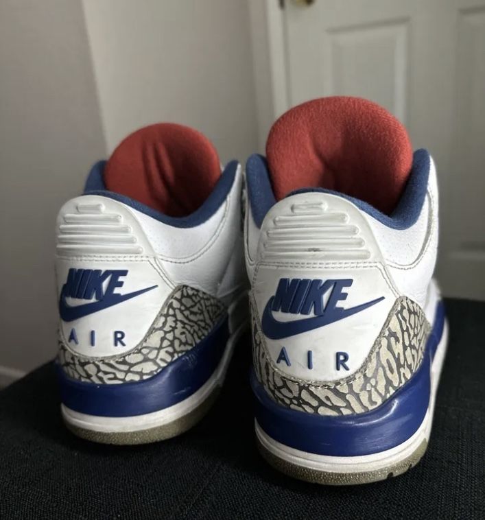 Retro Jordan 3s