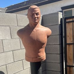 BOB STANDING PUNCHING BAG ADJUSTABLE HEIGHT WITH EVERLAST GLOVES, TWO PAIRS