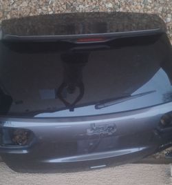 2014 - 2021 Grand Cherokee Laredo Rear Hatch