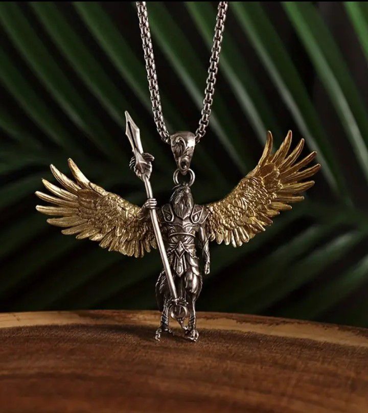 Classic Vintage Mythological Sun God Necklace Eagle Head Guardian Warrior Pendant  For Men Women  For Fashion Jewelry Gift 